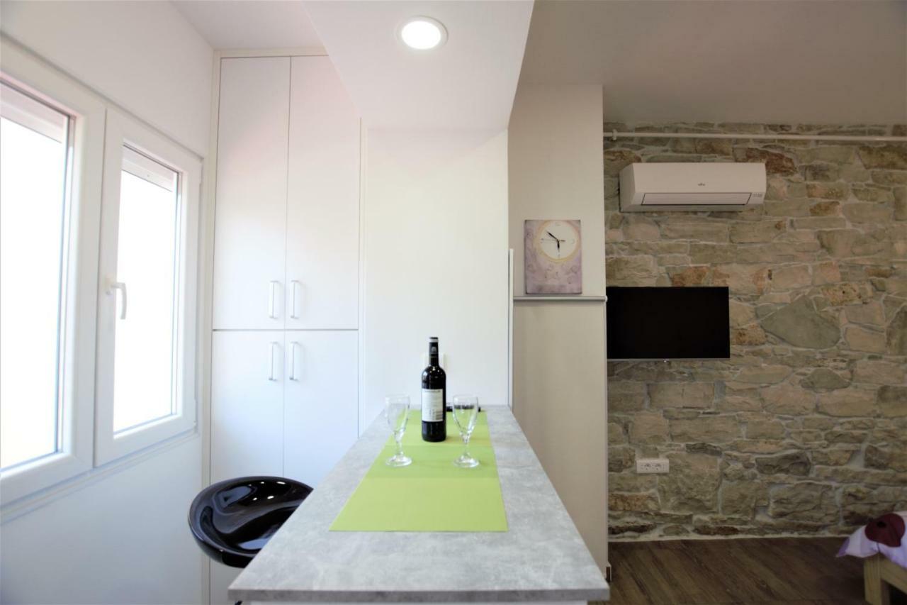 Studio Apartman Danijela Пула Екстериор снимка
